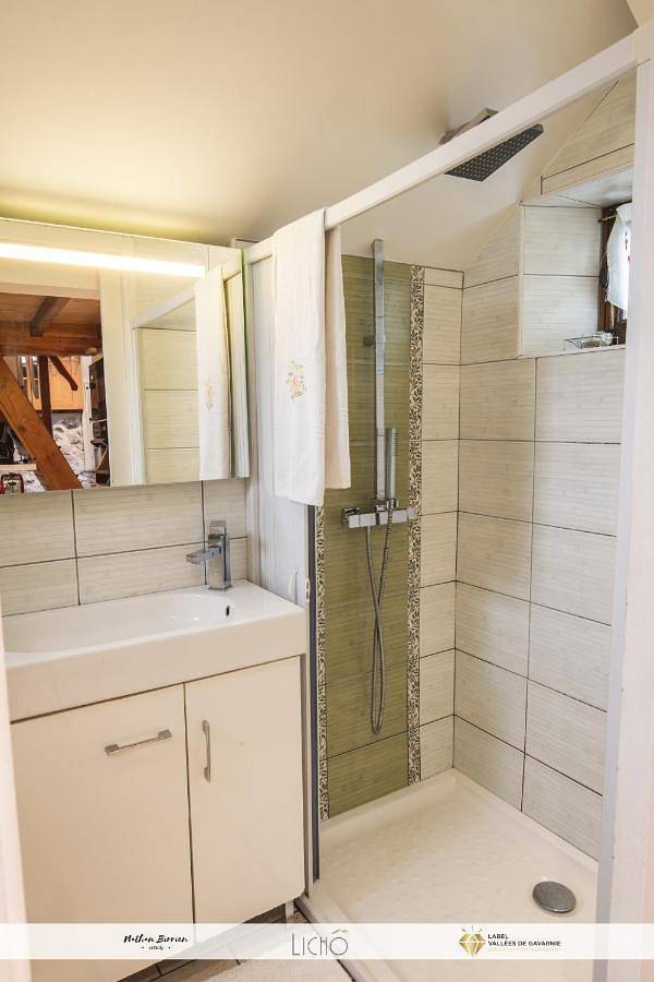 Location de vacances pour 2 personnes, avec vue et jardin, animaux acceptés à Arcizans-Dessus - 3