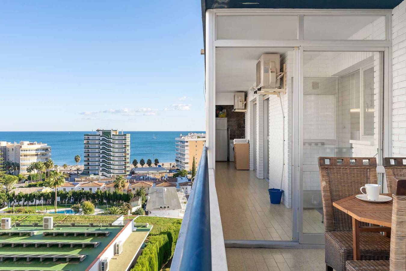 Ganze Wohnung, Stunning View Apartment in Torreblanca – Steps from the Beach & Train in Torreblanca (Fuengirola), Fuengirola