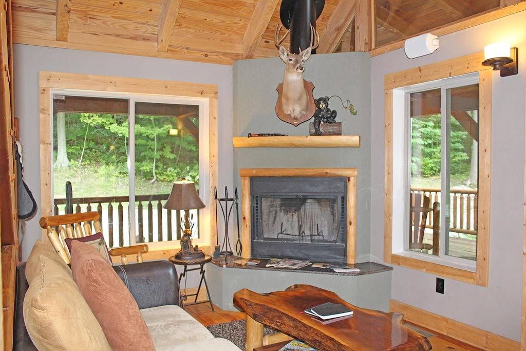 Entfliehen Sie dem wunderschönen südlichen Indiana in Lemon Ridge Lodge am Lake Lemon in Monroe County (IN)