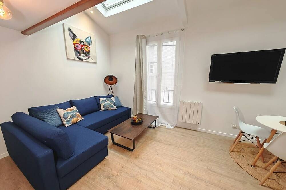 Entire apartment, Loft Duplex à 2 min de Paris-parking Privé Gratuit in Le Pré-Saint-Gervais, Seine-Saint-Denis