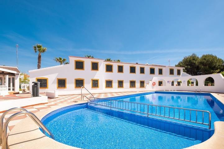 Appartamento per 4 persone, con Balcone e Piscina per bambini a Cala en Bosc