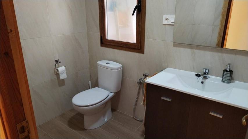 Casa rural para 8 personas, con vistas y terraza, Se admiten mascotas en Castril - 4