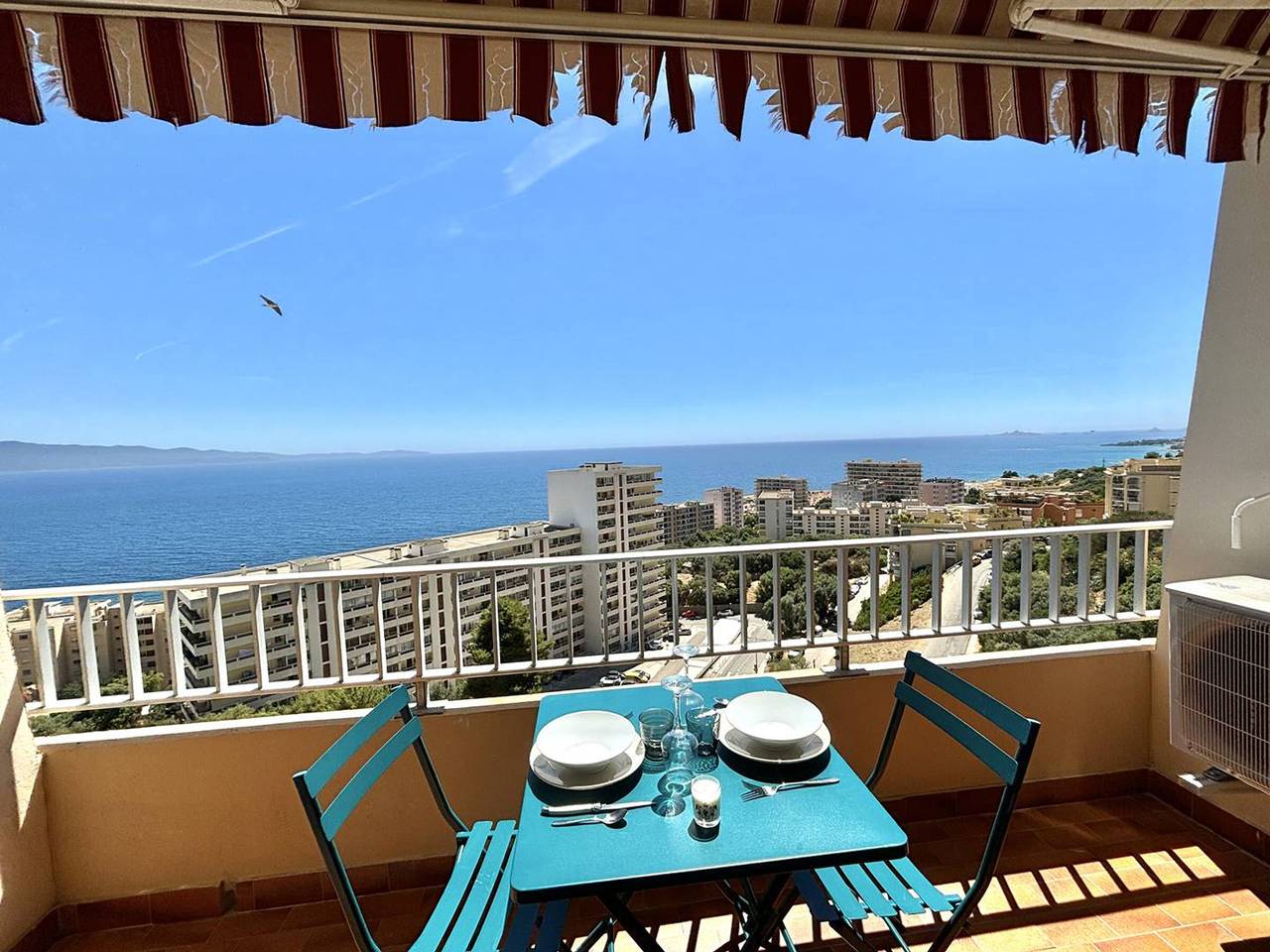 Apartamento entero, Apartamento 1 habitación con aparcamiento en Ajaccio in Ajaccio, Region de Ajaccio