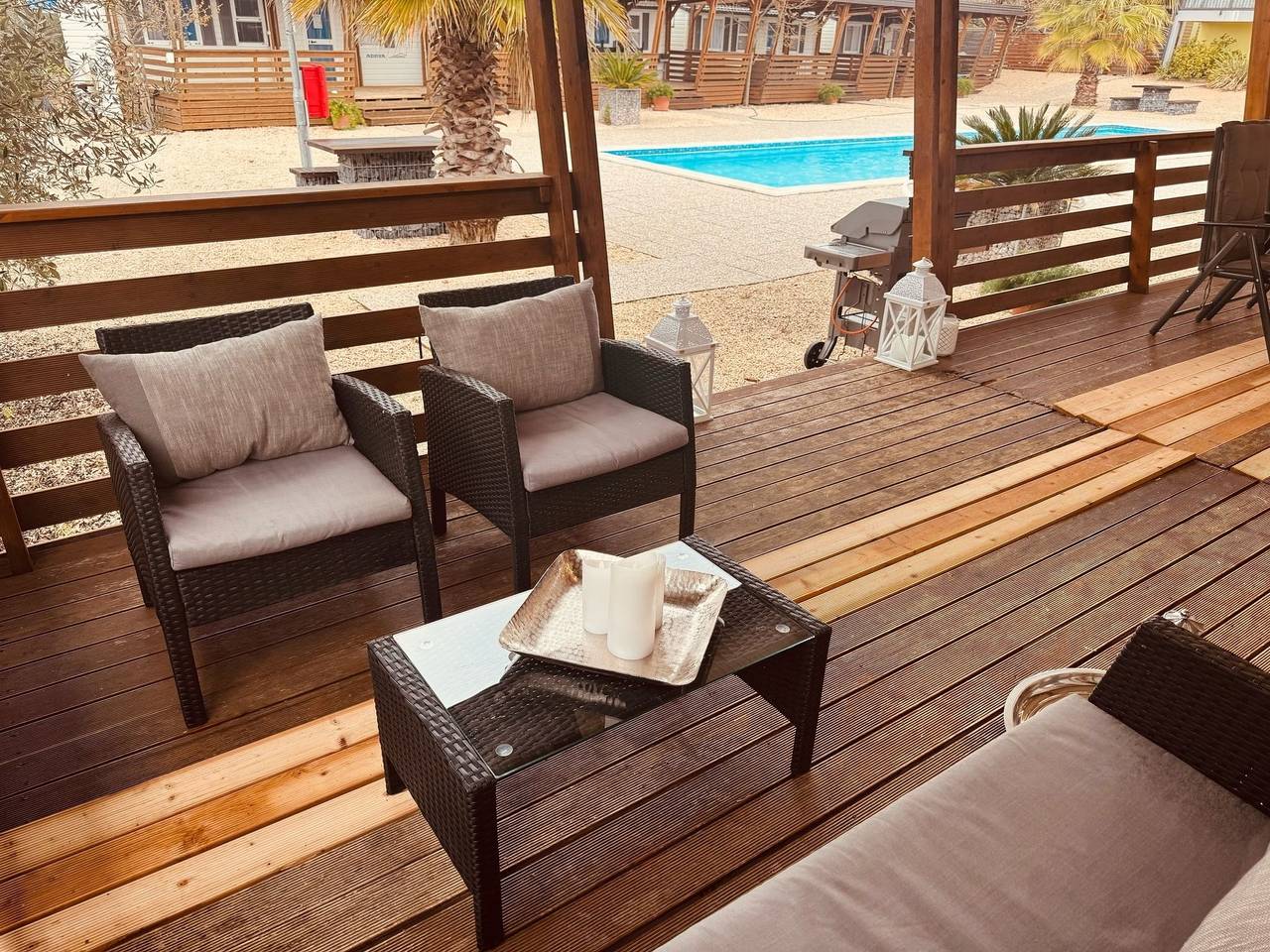 Woonwagen voor 5 personen met terras in Općina Sveti Filip i Jakov, Zadar