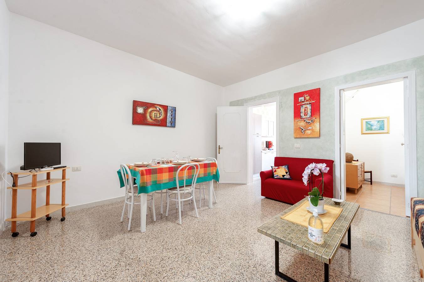 Ολόκληρο το διαμέρισμα, Apartment 'Casa Di Emanuela' with Balcony, Wi-Fi and Air Conditioning in San Foca, Λέτσε