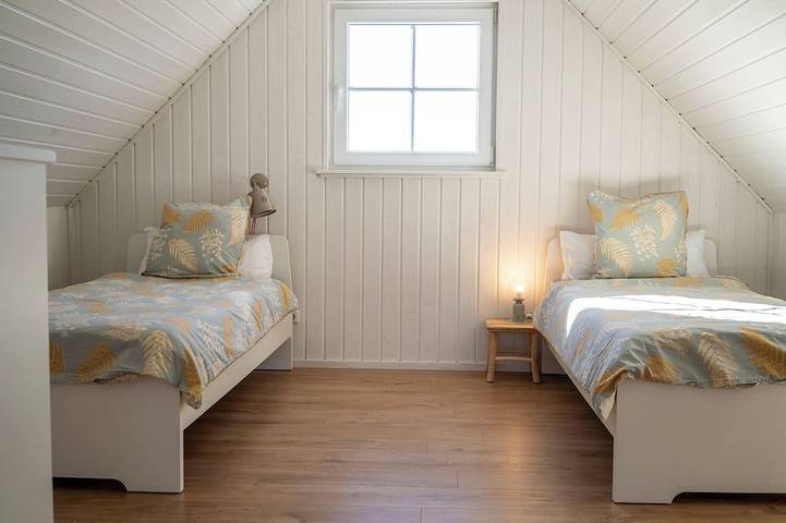 Skandi Design Ferienhaus mit Hafenblick & Beach in Zerpenschleuse, Wandlitz
