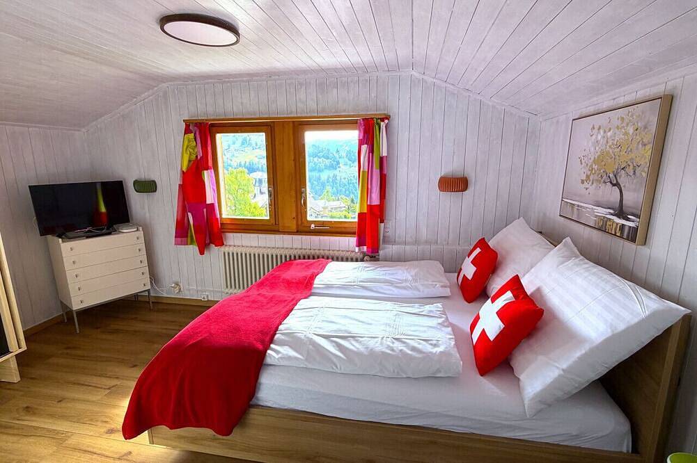 Concierge, Lake Thun/Alps Scenic Views by Swisshut in Beatenberg, Lake Thun