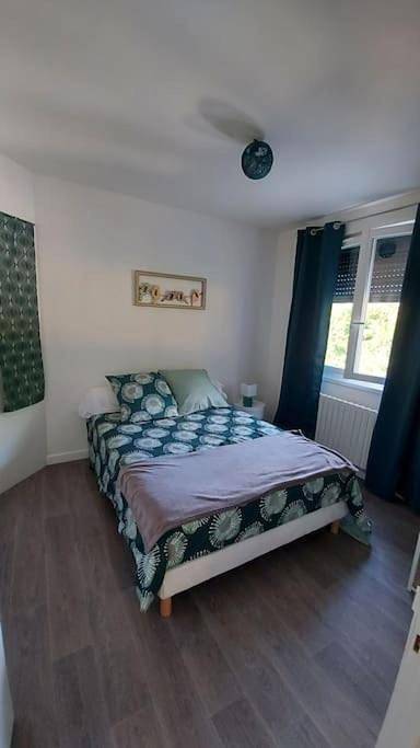 Location de vacances pour 6 personnes, avec vue ainsi que terrasse et vue sur le lac à Bort-les-Orgues - 2