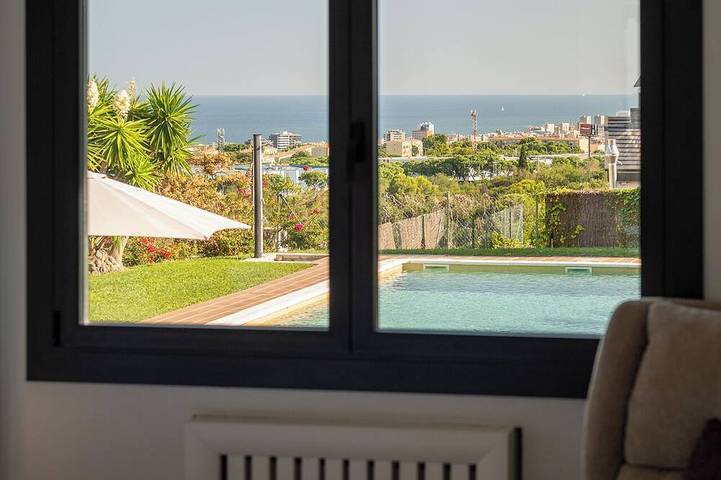 Ferienhaus für 8 Personen, mit Whirlpool und Garten sowie Sauna in Badalona - 2