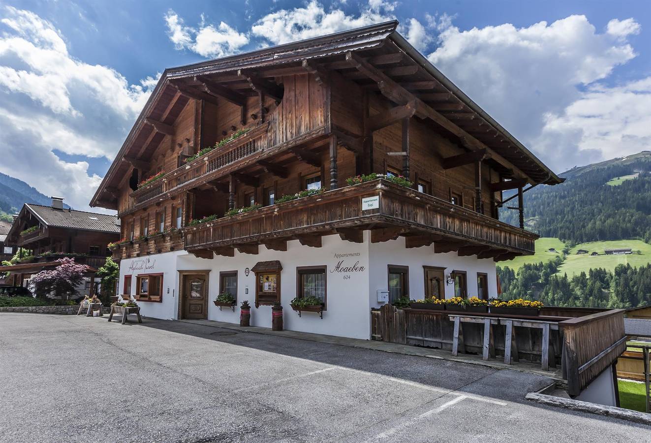 Geheel vakantieappartement, Appartement Moaeben in Alpbach, Kitzbüheler Alpen