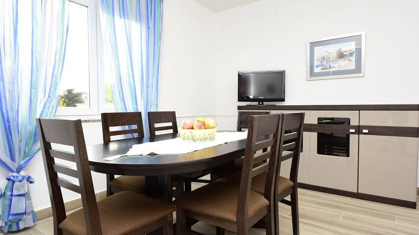 Ferienwohnung für 4 Personen, mit Terrasse in Biograd na Moru - 4