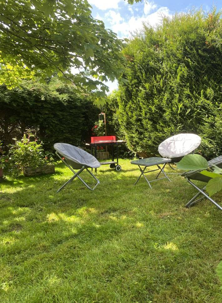 Gîte pour 4 personnes, avec jardin à Saint-Clément-de-Valorgue