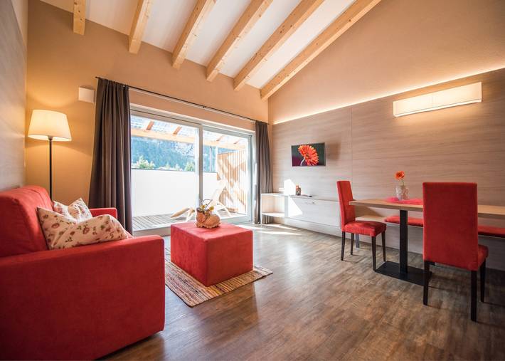 Hel lejlighed, Ferielejlighed for 2 personer med balkon in Hohe Tauern, Sand in Taufers