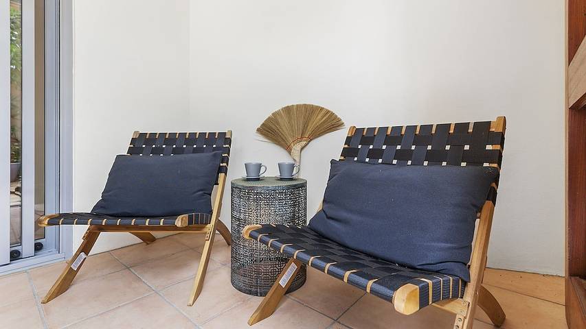 Holiday rental for 2 people, with terrace and garden as well as pool and hot tub in Noosa Heads