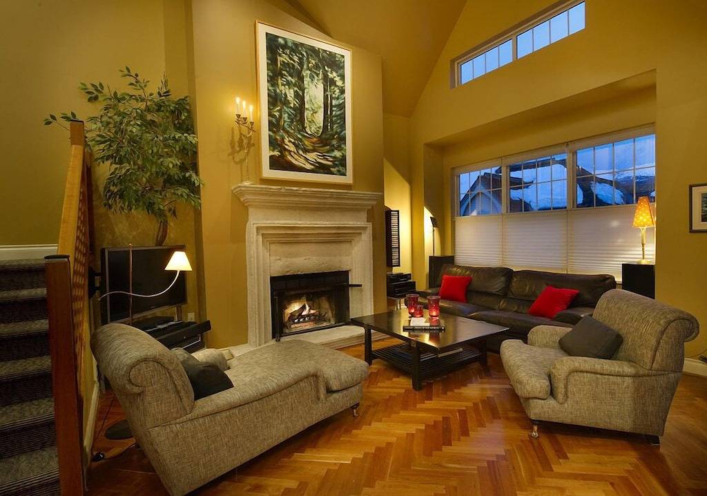 Whistler Elegance - Designer's Luxury 4 Br Home - Whirlpool mit spektakulärer Aussicht in Whistler, Whistler Blackcomb