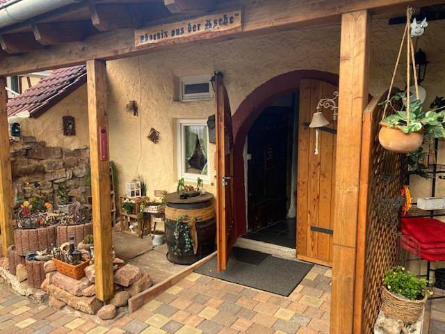 Ferienwohnung für 2 Personen, mit Terrasse in Rhodt unter Rietburg