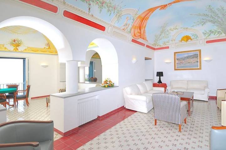 Villa for 24 people in Amalfi