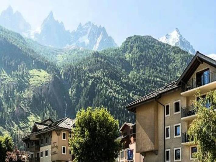 Gîte pour 8 personnes, avec piscine dans Gare De Chamonix Mont Blanc