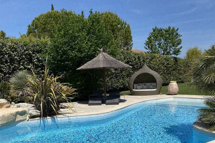Maison de vacances pour 3 personnes, avec terrasse et jacuzzi