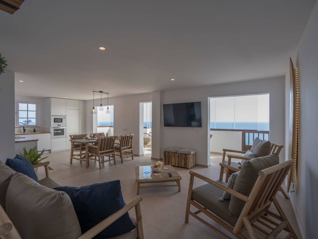 Appartement entier, Helle Wohnung mit atemberaubender Aussicht auf das Meer und den Strand in Playa de la Nea, El Rosario