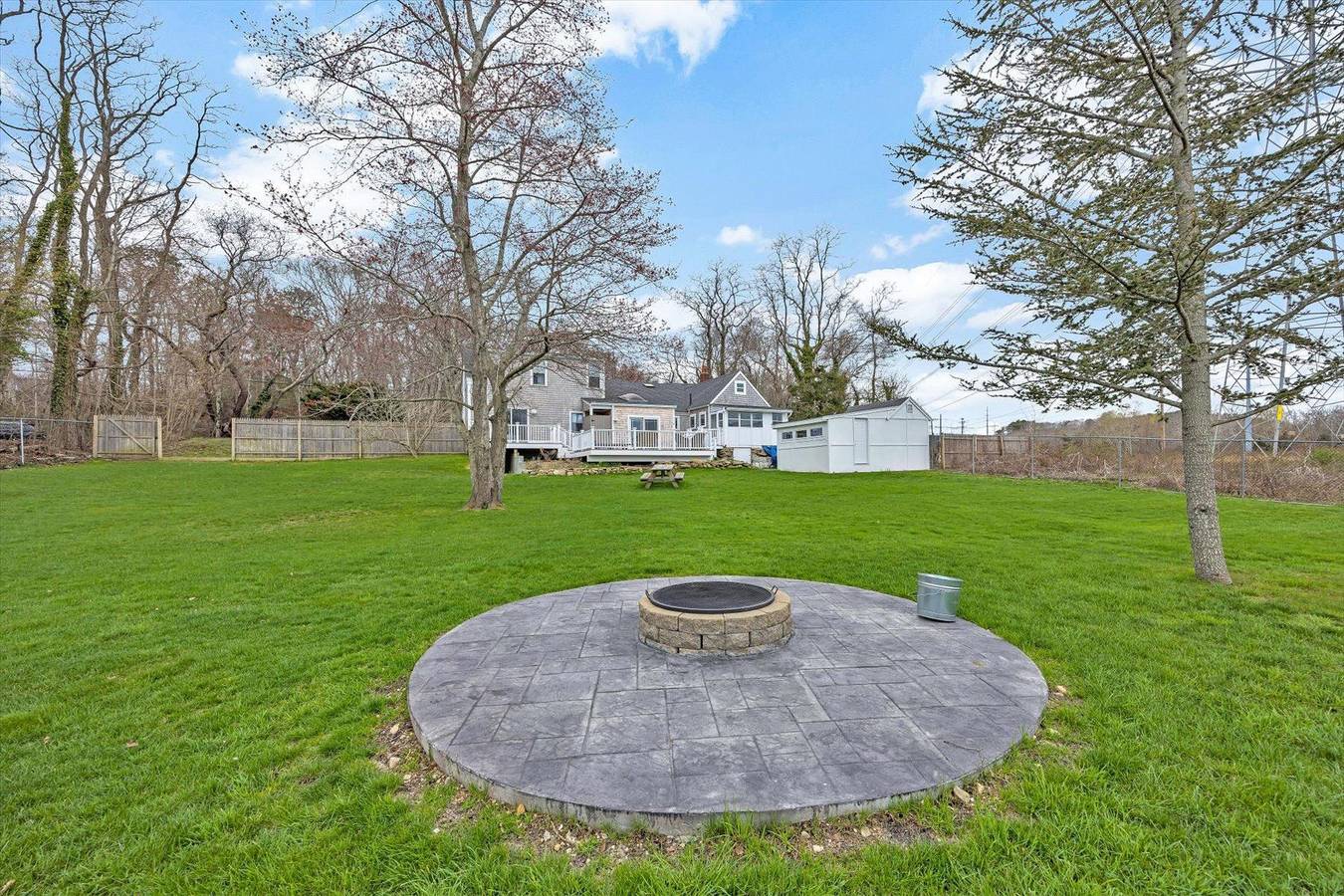 7 Tupper Rd in Sandwich (MA), Cape Cod