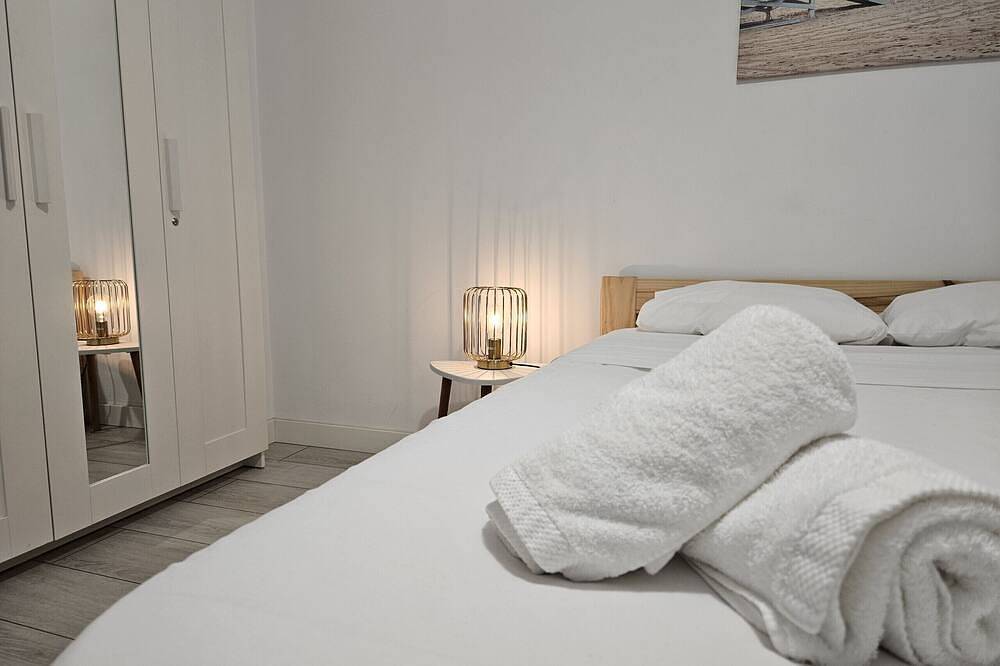 Appartamento intero, 108A Apartamento de 3 habitaciones con terraza in Distrito Centro (Gijón), Gijon