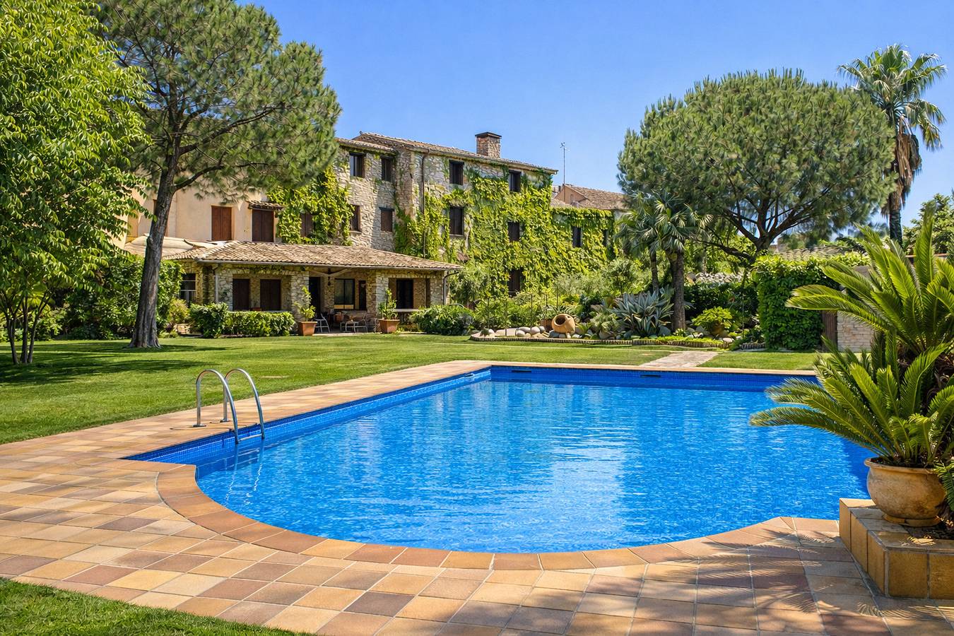 Majestuosa e historica para 32 personas, playa 10km in Santa Oliva, Costa Dorada