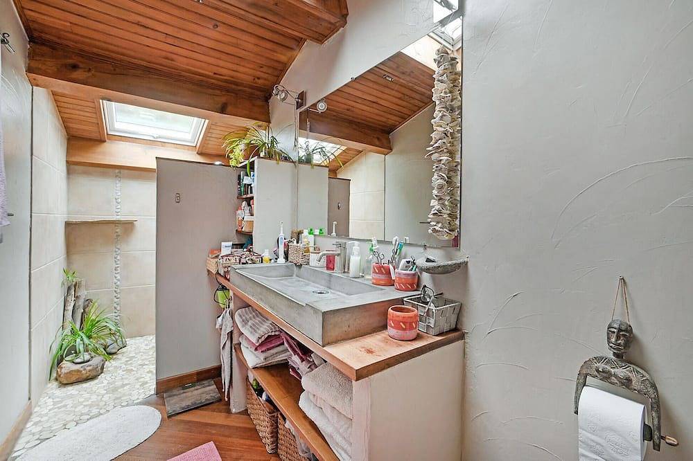 3 bedroom nice home in Sommières in Sommières, Nimes region