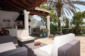 Villa for 8 Guests in Sant Joan de Labritja, North Ibiza, Picture 1
