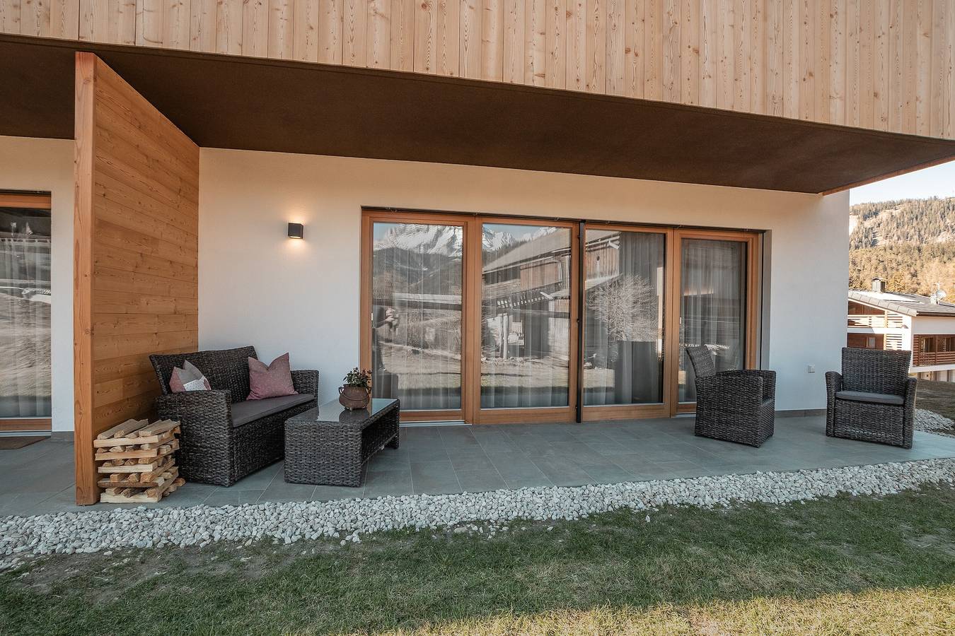 Appartamento intero, Confortevole appartamento "Chalet Morin" con vista sulle montagne, Wi-Fi e giardino in San Martino in Badia, Dolomiti Superski