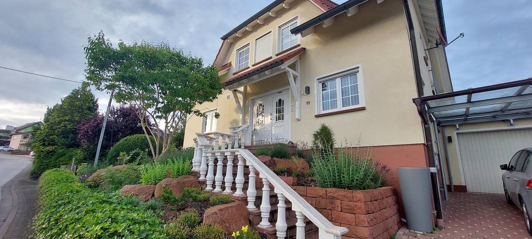 Ferienwohnung für 4 Personen, mit Balkon, kinderfreundlich in Busenberg