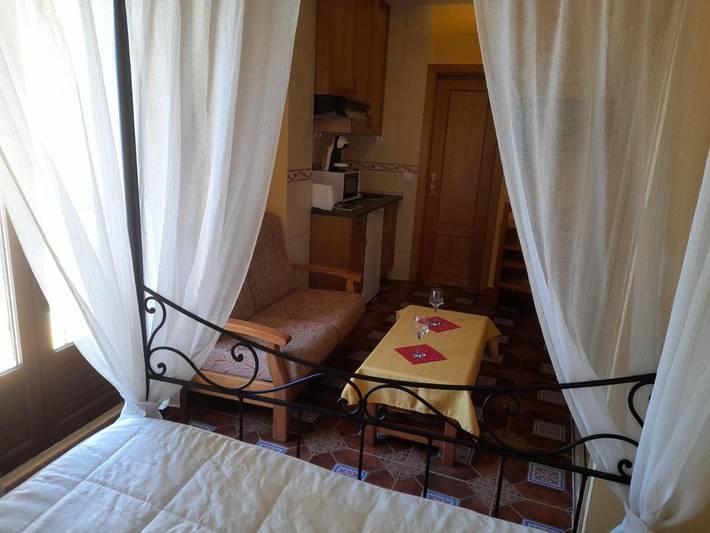 Casa rural para 3 personas, con piscina y vistas, Se admiten mascotas en La Alcarria - 4