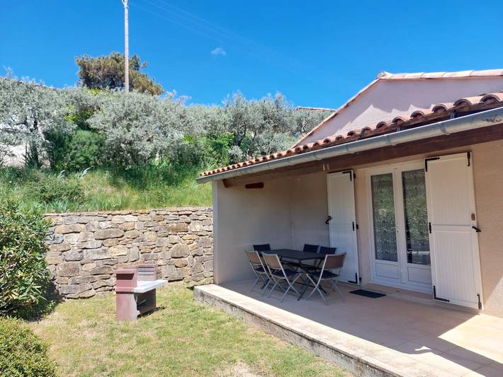 Location de vacances pour 6 personnes, avec jardin, animaux acceptés à Bessas