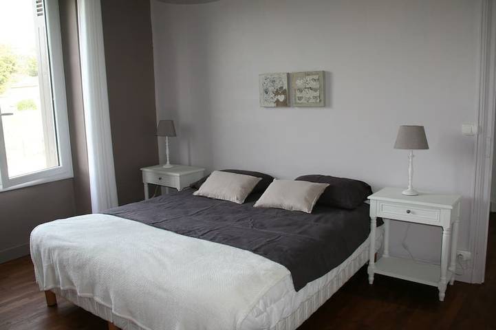 Location de vacances pour 12 personnes, avec jardin et terrasse à Sagelat - 2