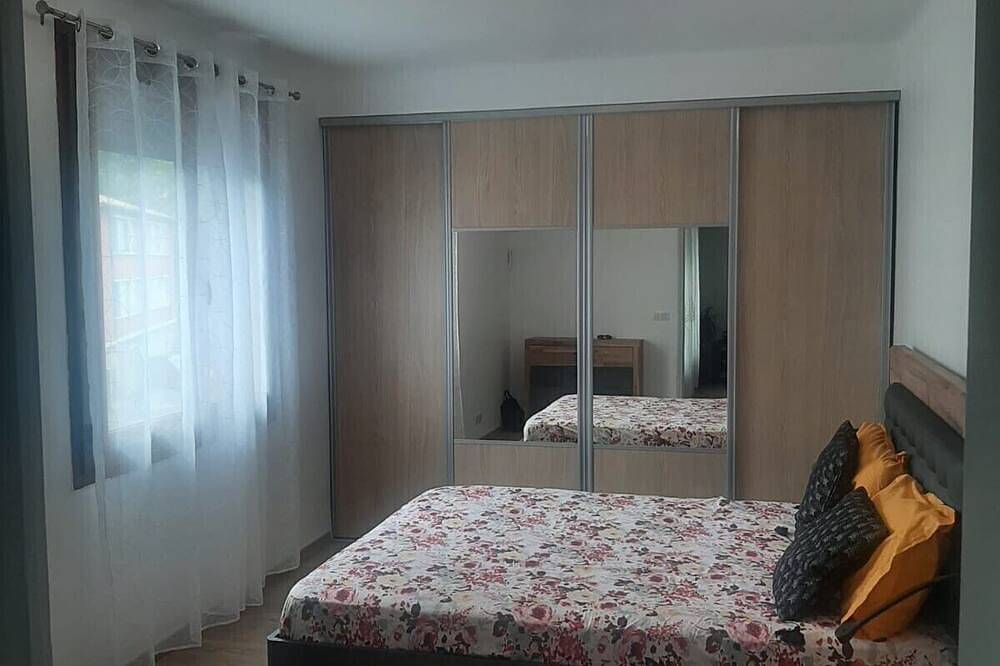 Apartamento entero, Large, fully-equipped apartment between Aix-en-Provence and Marseille in Gardanne, Region de Aix-en-Provence
