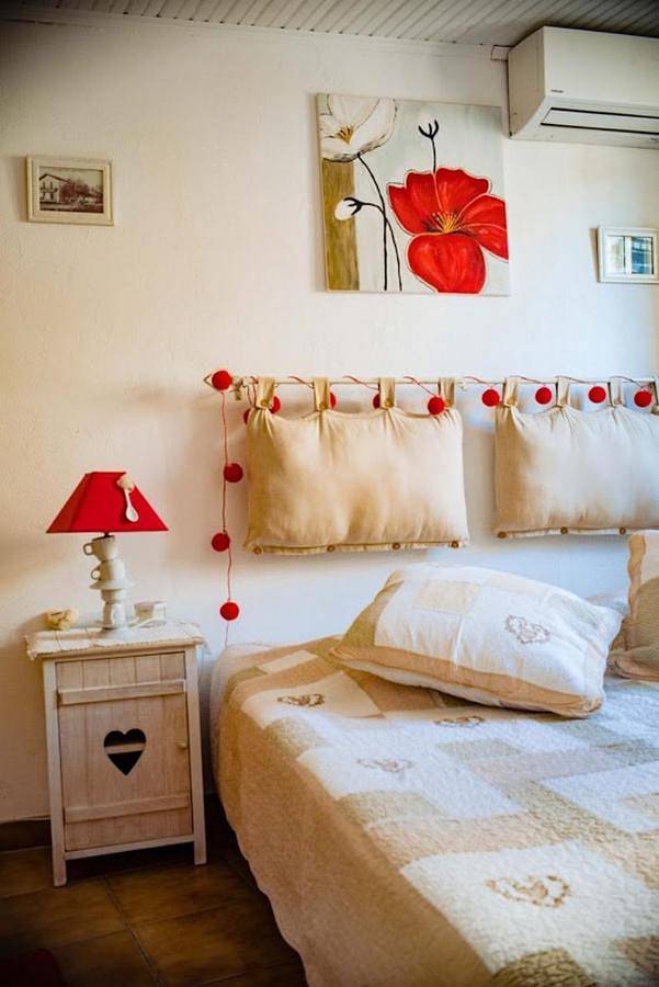 Location de vacances pour 2 personnes, avec terrasse, animaux acceptés à Robion - 2