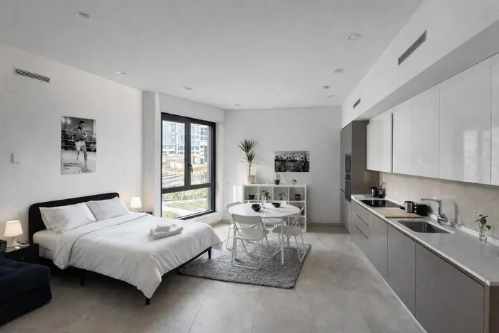 Apartamento de vacaciones para 2 personas, con piscina además de vistas y terraza - 1