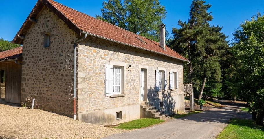 Location de vacances pour 20 personnes, avec piscine et vue sur le lac dans Razès - 3