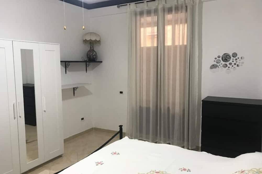 Apartamento entero, Casa De Vacaciones 60m² - 800 metros del mar in Capaci, Provincia de Palermo