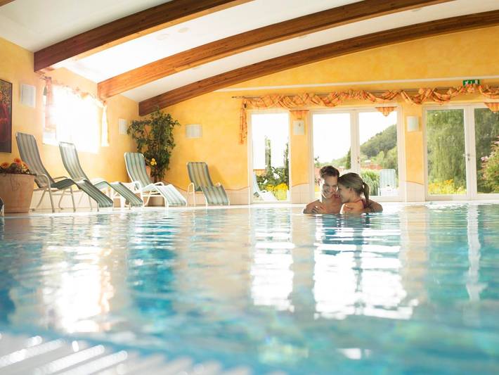 Hotel für 4 Personen, mit Pool und Balkon sowie Garten, kinderfreundlich