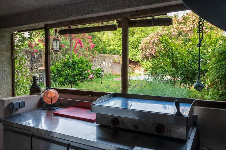 Gîte pour 5 personnes, avec vue ainsi que jardin et piscine, animaux acceptés à Lodève - 4