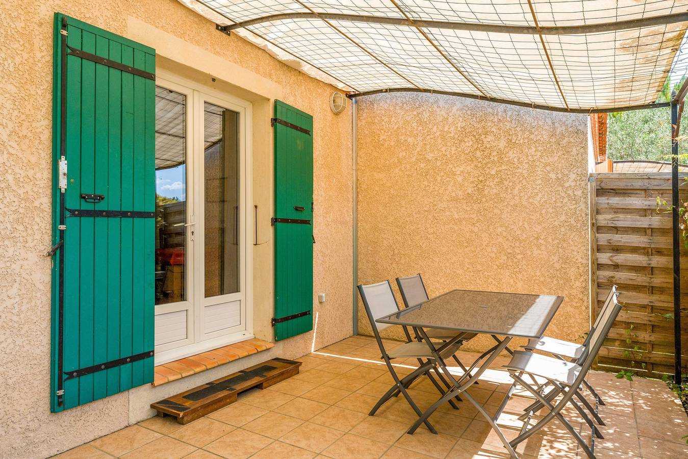 Ferienhaus „Gîte Le Micocoulier“ mit Gemeinschaftspool, Wlan und Klimaanlage in Saint-Christol-lès-Alès, Alès und Umgebung