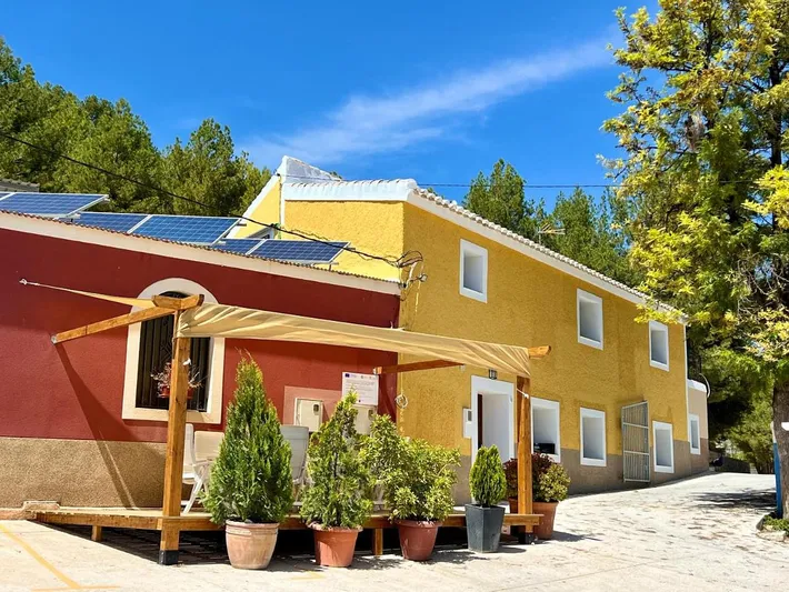 Chalet pour 8 personnes, avec jardin et piscine - 1