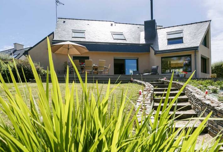 Gîte pour 9 personnes, avec Terrasse et Jardin à Louannec