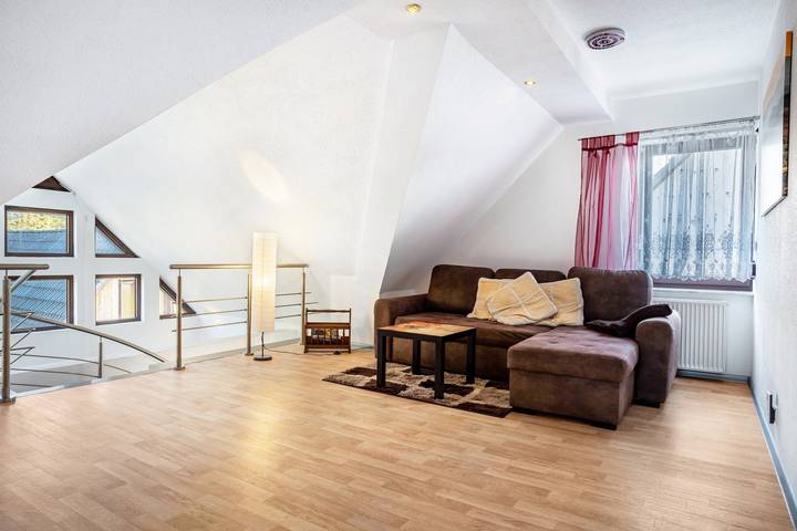 Ganze Wohnung, Ferienwohnung über 2 Etagen mit Privatem Garten, Balkon und Wi-Fi in Trollenhagen, Mecklenburg-Strelitz