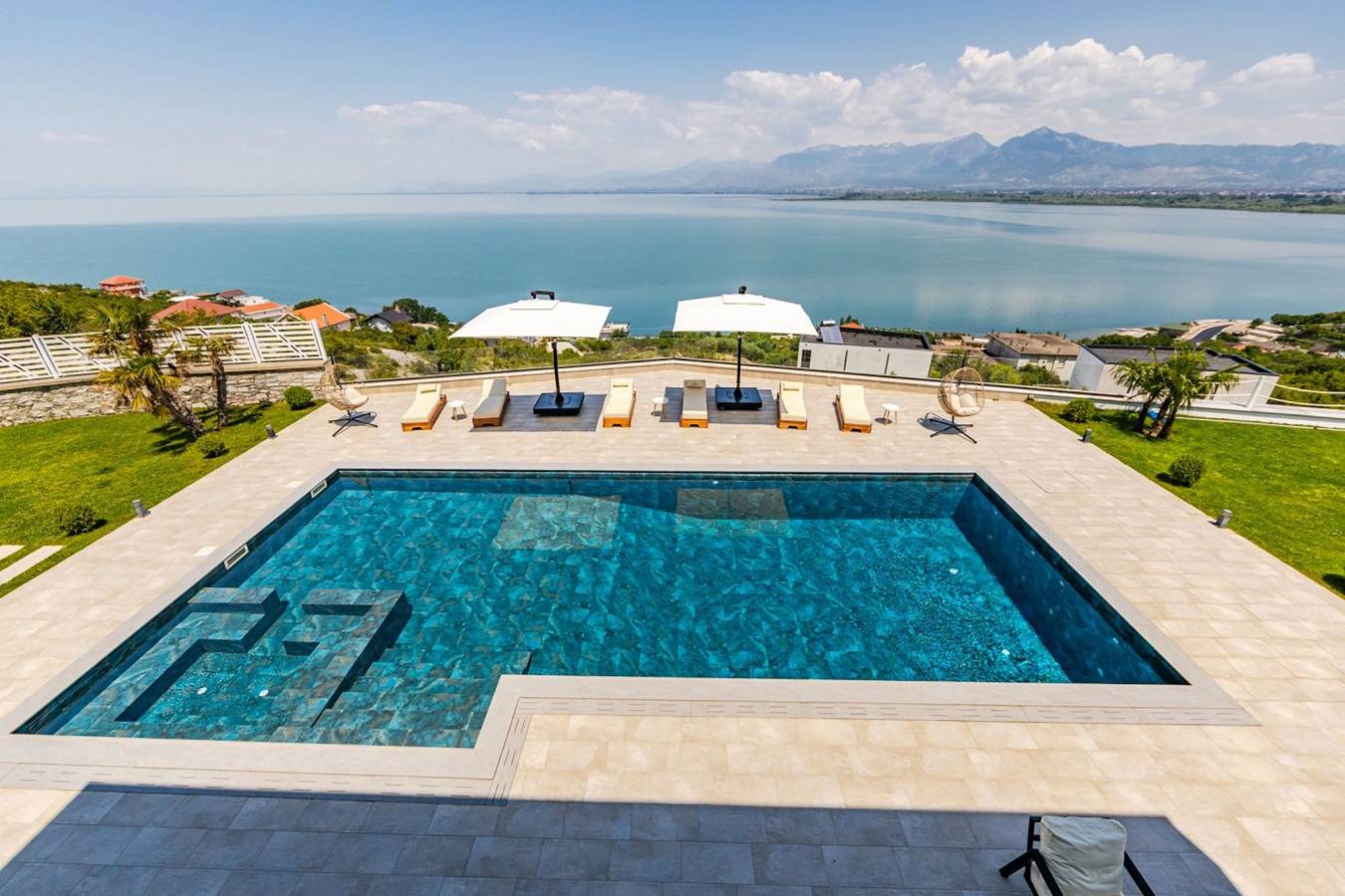 Villa für 8 Personen mit Garten in Shkodër