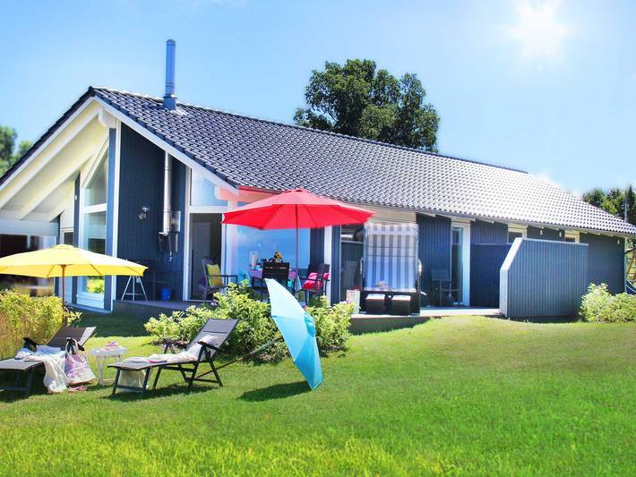 Ferienhaus für 10 Personen, mit Meerblick und Terrasse sowie Whirlpool und Garten in Steinbergkirche