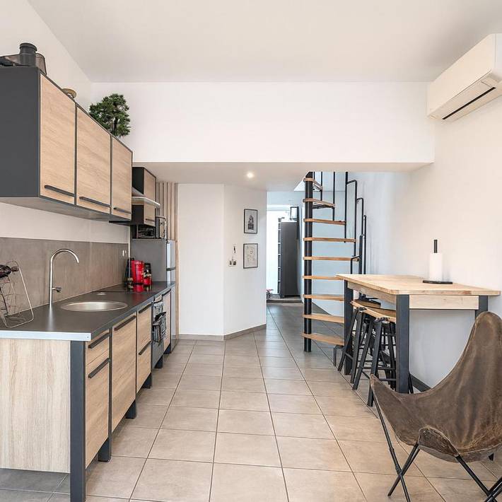 Gîte pour 4 personnes, avec terrasse à Vitrolles - 2