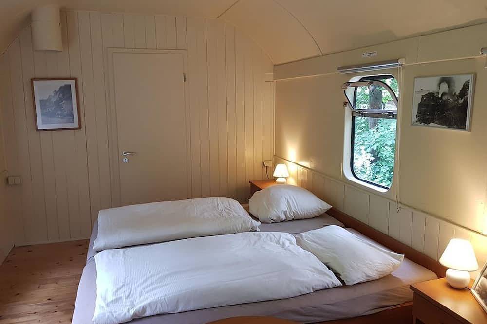 Ganze Wohnung, Kulturbahnhof Helm - Historischer Bahn-Waggon, 2 Schlafräume in Bad Gottleuba-Berggießhübel, Elbsandsteingebirge