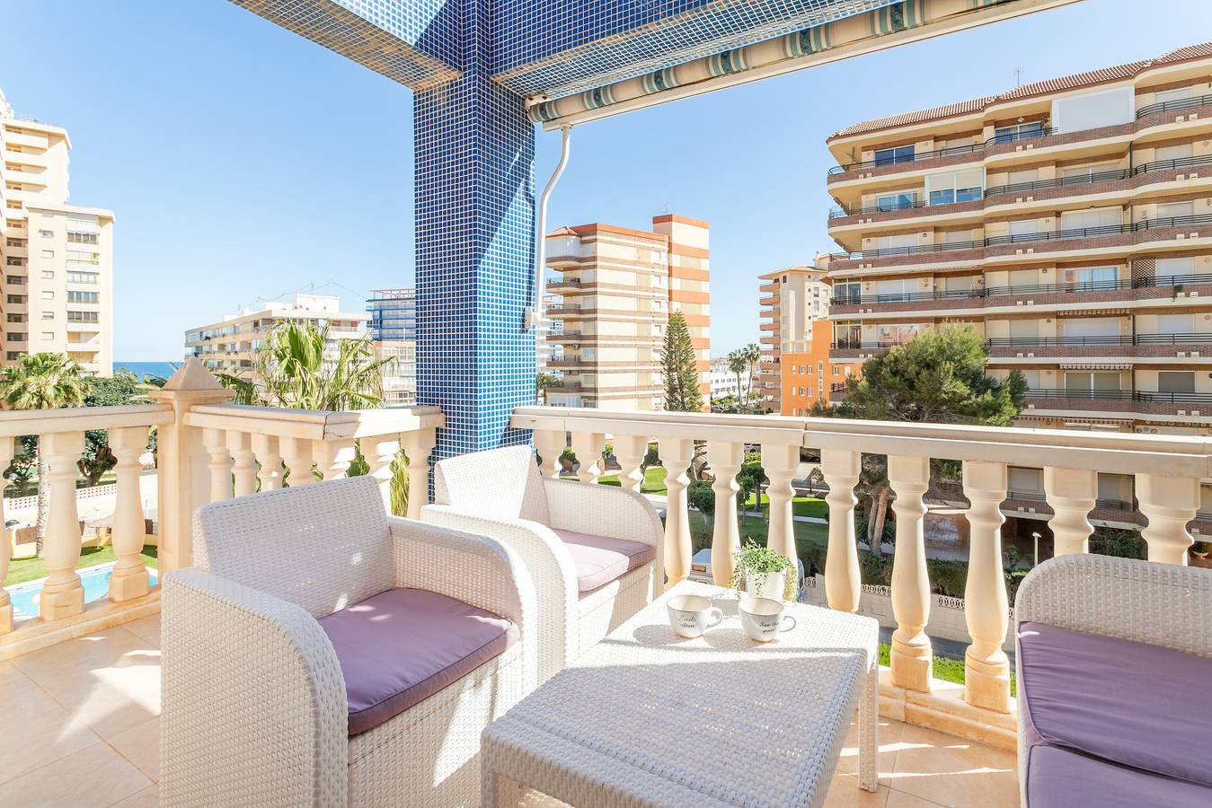 Apartamento entero, Apartamento 'Juan De La Cierva Playa' con vistas al mar, Wi-Fi y aire acondicionado in San Juan Playa (Alicante), Costa Blanca